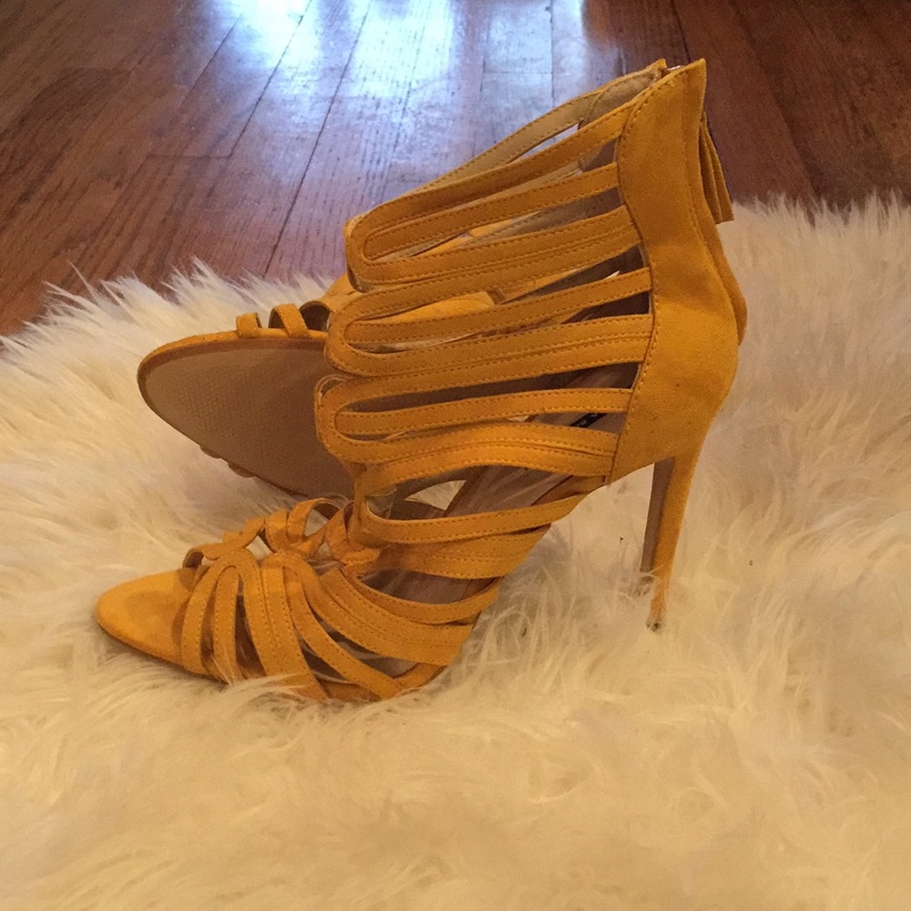 Zara suede mustard cage heels sandals NWT